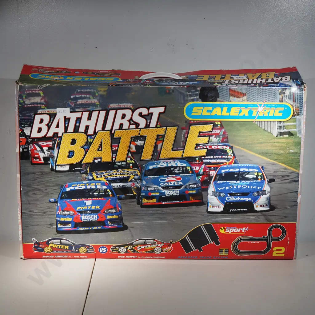 ScaleXtric Bathurst Battle Slot car track Image 1++