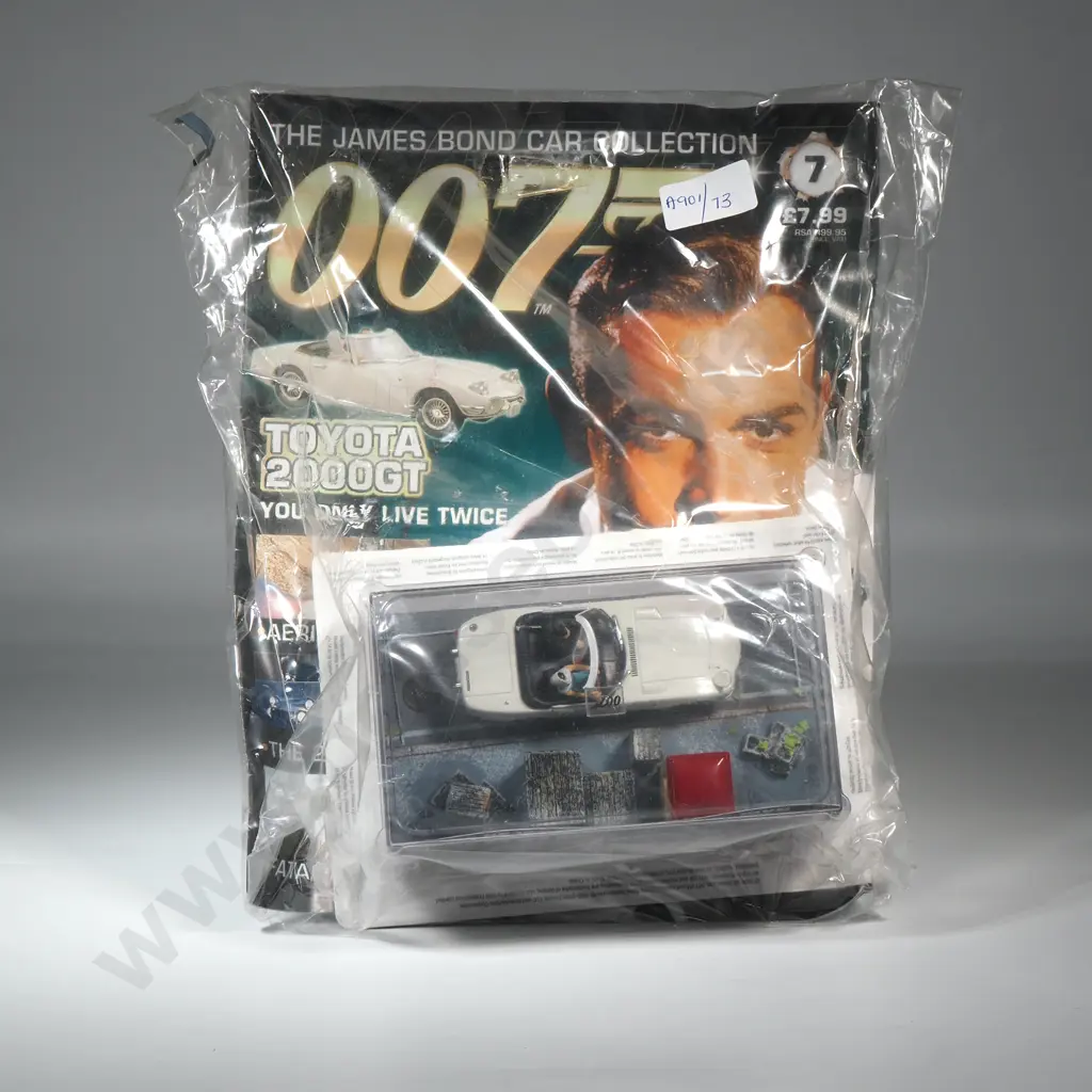DY1 James Bond Car Collection 1/43 O Scale, Aston Martin DB5, Goldfinger Image 1++