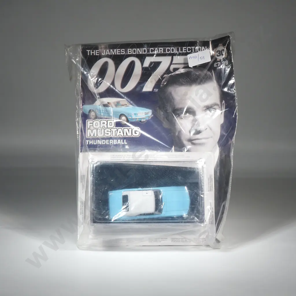 DY30 James Bond Car Collection 1/43 O Scale Ford Mustang, Thunderball Image 1++