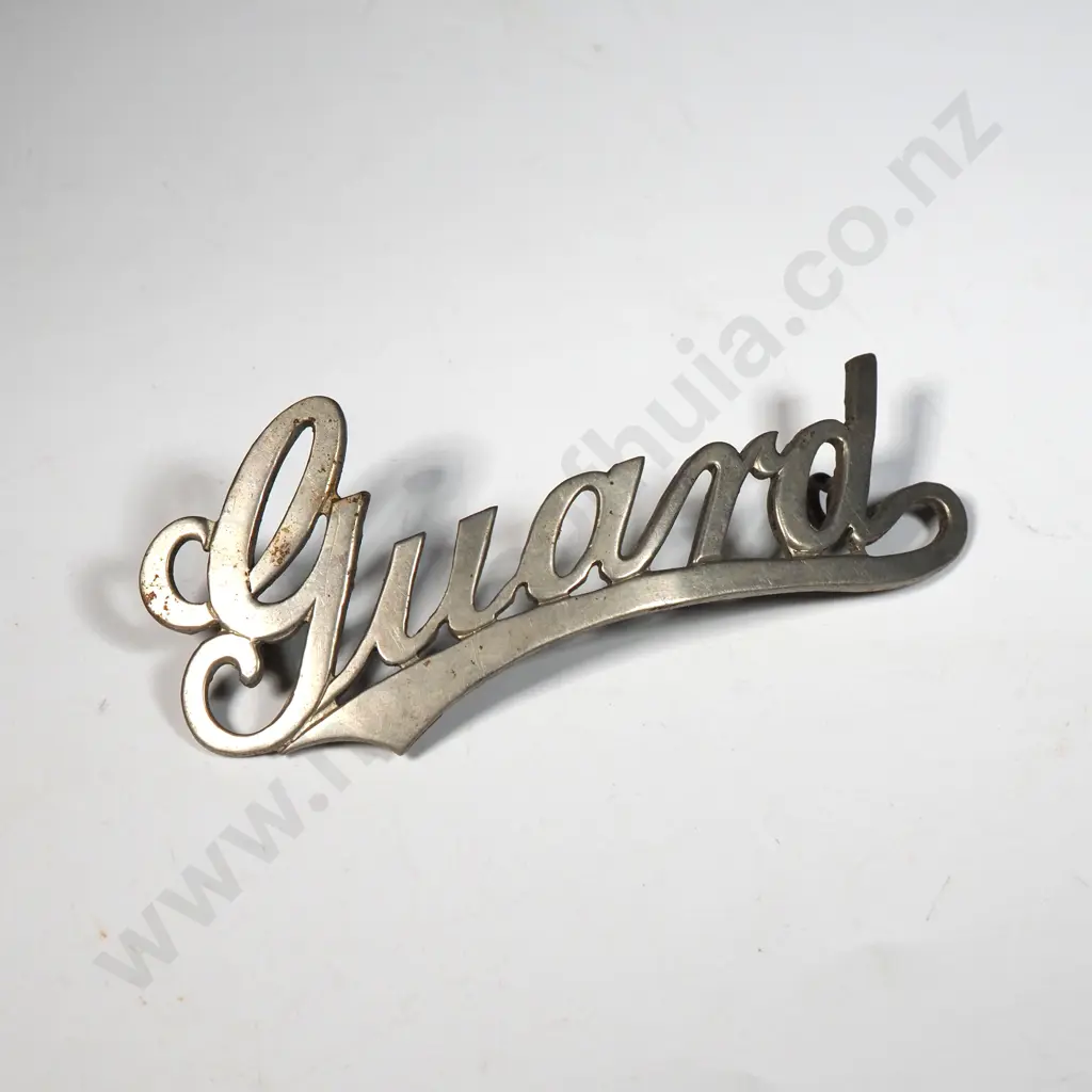 NZ Railways Guard Hat Badge. Image 1++