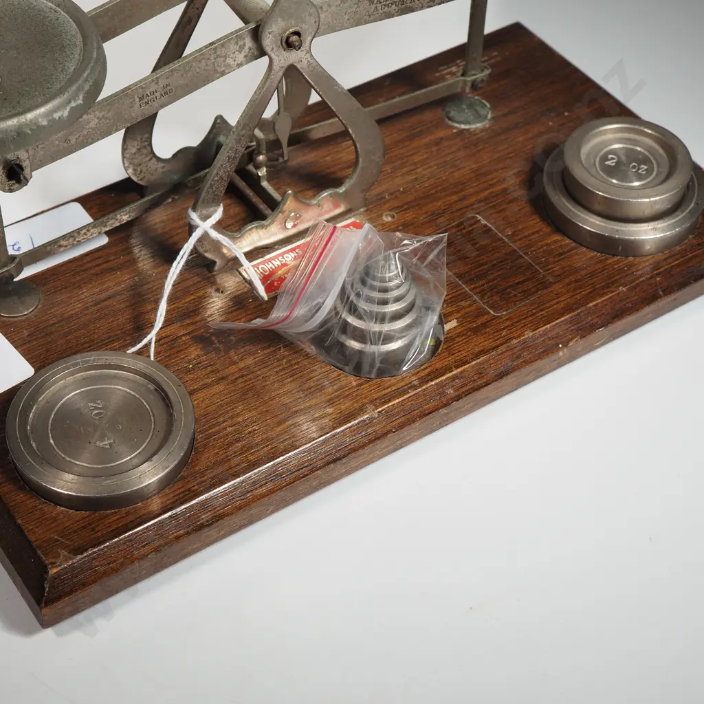Vintage Postal Balance Scales with Imperial Weights By Johnsons of Hendon Complete Image 1++