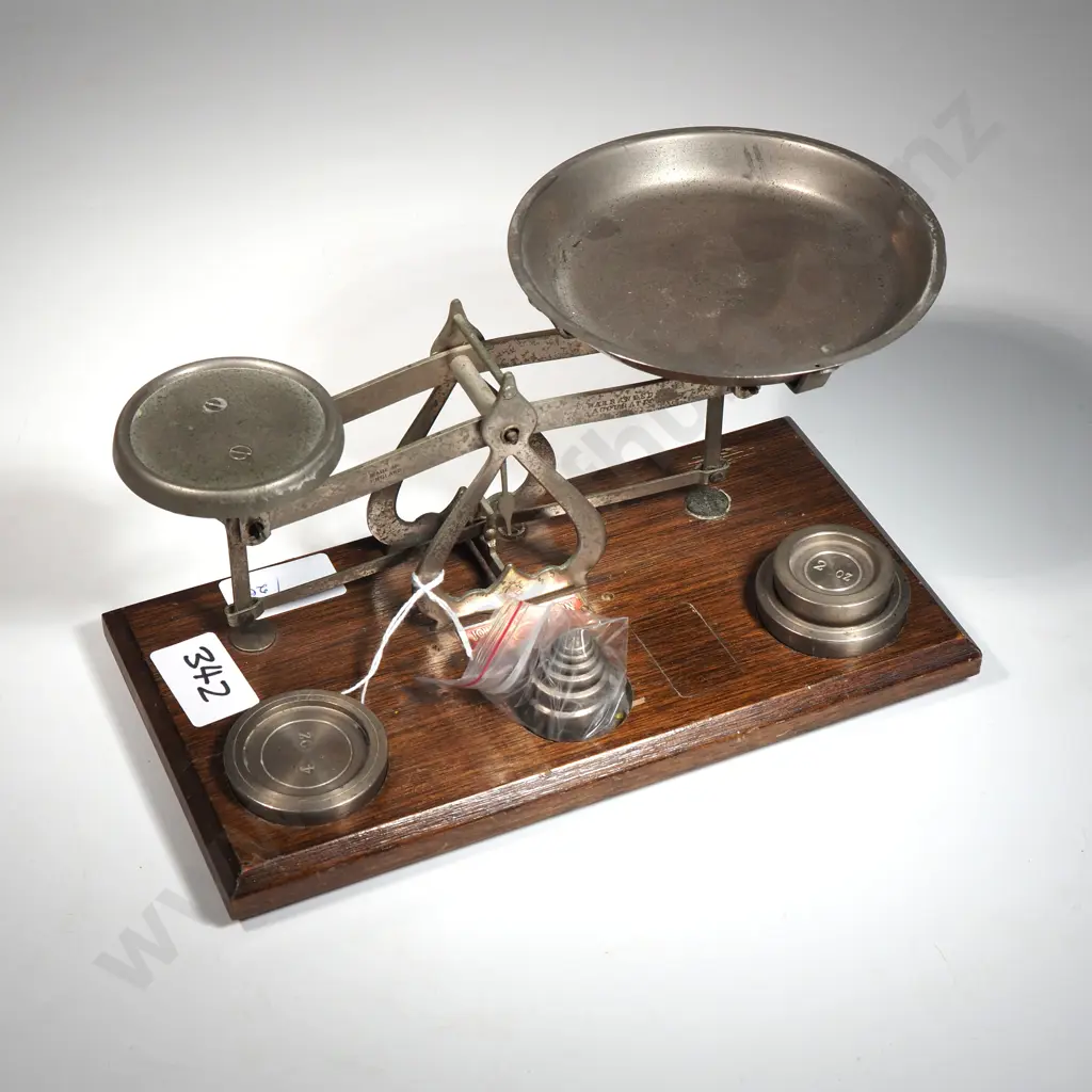 Vintage Postal Balance Scales with Imperial Weights By Johnsons of Hendon Complete Image 1++