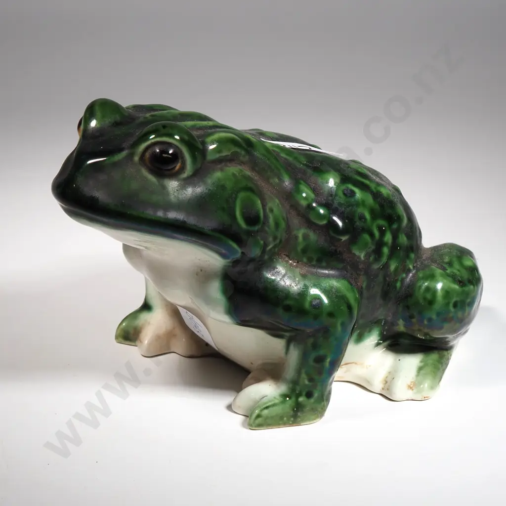 Generous Vintage Green Glazed Toad Image 1++