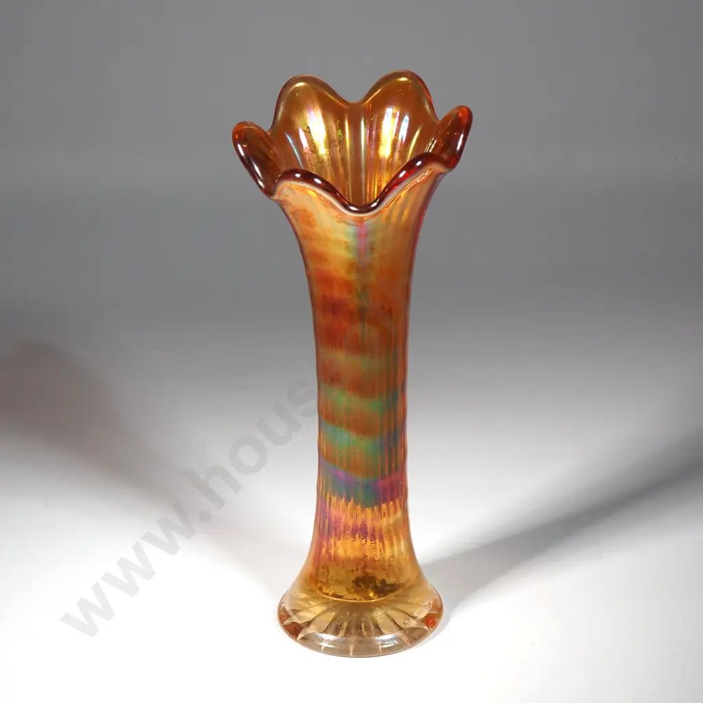 Carnival Glass Vase w Fluted Rim Image 1++