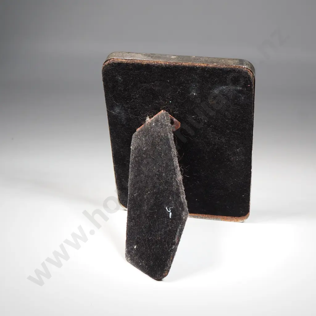 Vintage Photoframe Missing Glass Image 1++