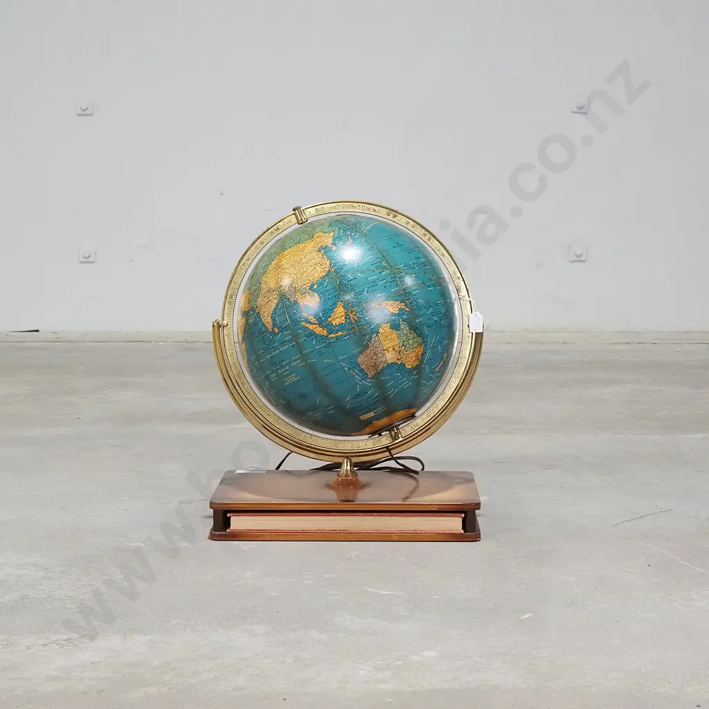 Crams Unrivaled Terrestrial Globe With Atlas Base  Image 1++