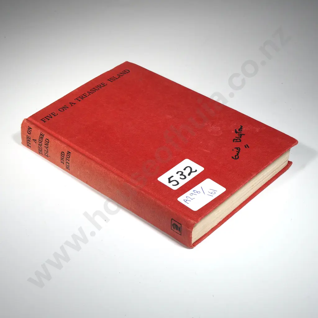 'Five on a Treasure Island' Enid Blyton Image 1++