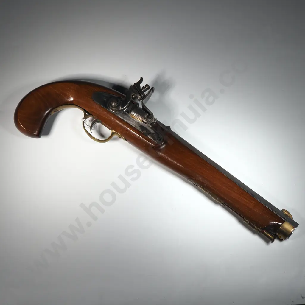 Non Firing Replica of a Flintlock Pistol Image 1++