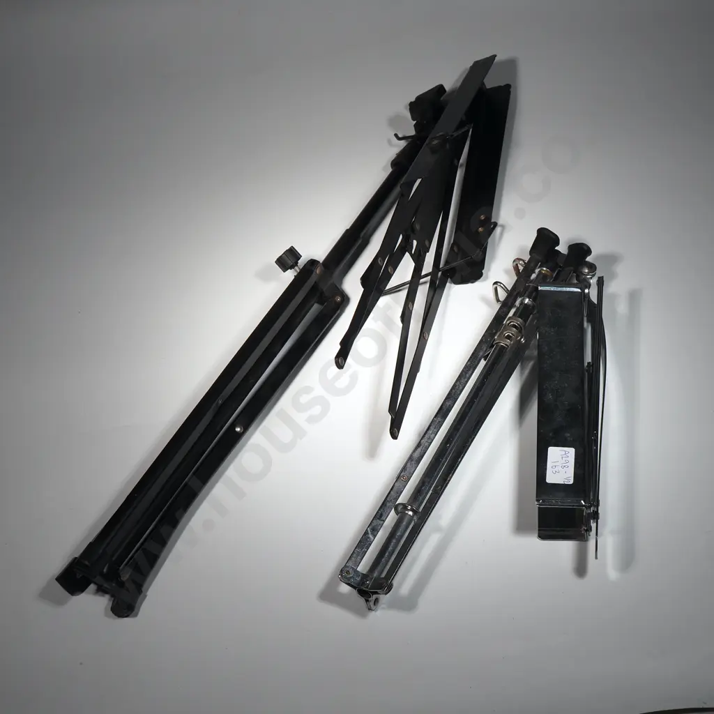 Two Extendable Portable Music Sheet Stands Image 1++
