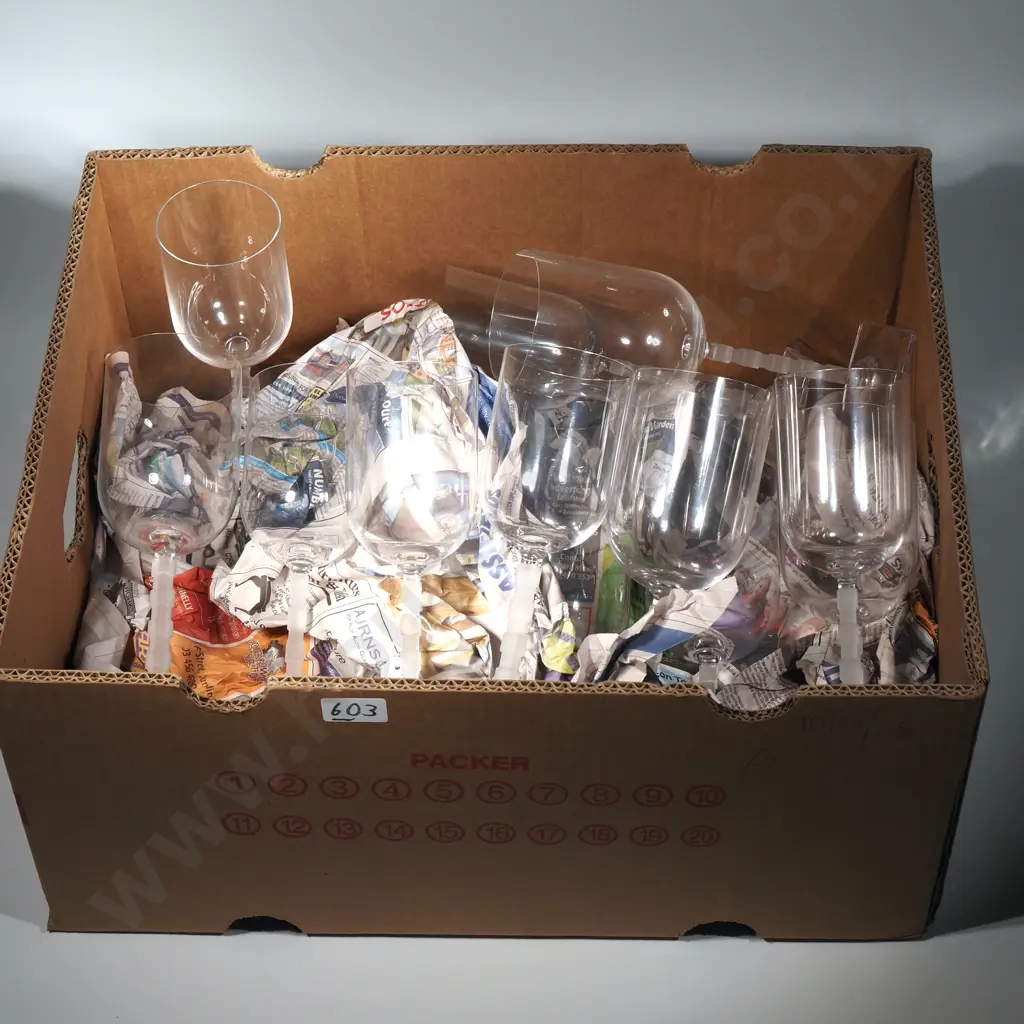 Six Mikasa Viewpoint Darien Set Of Six Red Wine, Eight White Wine  & Eight Water Glasses w Frosted Square Sectional Stem Image 1++