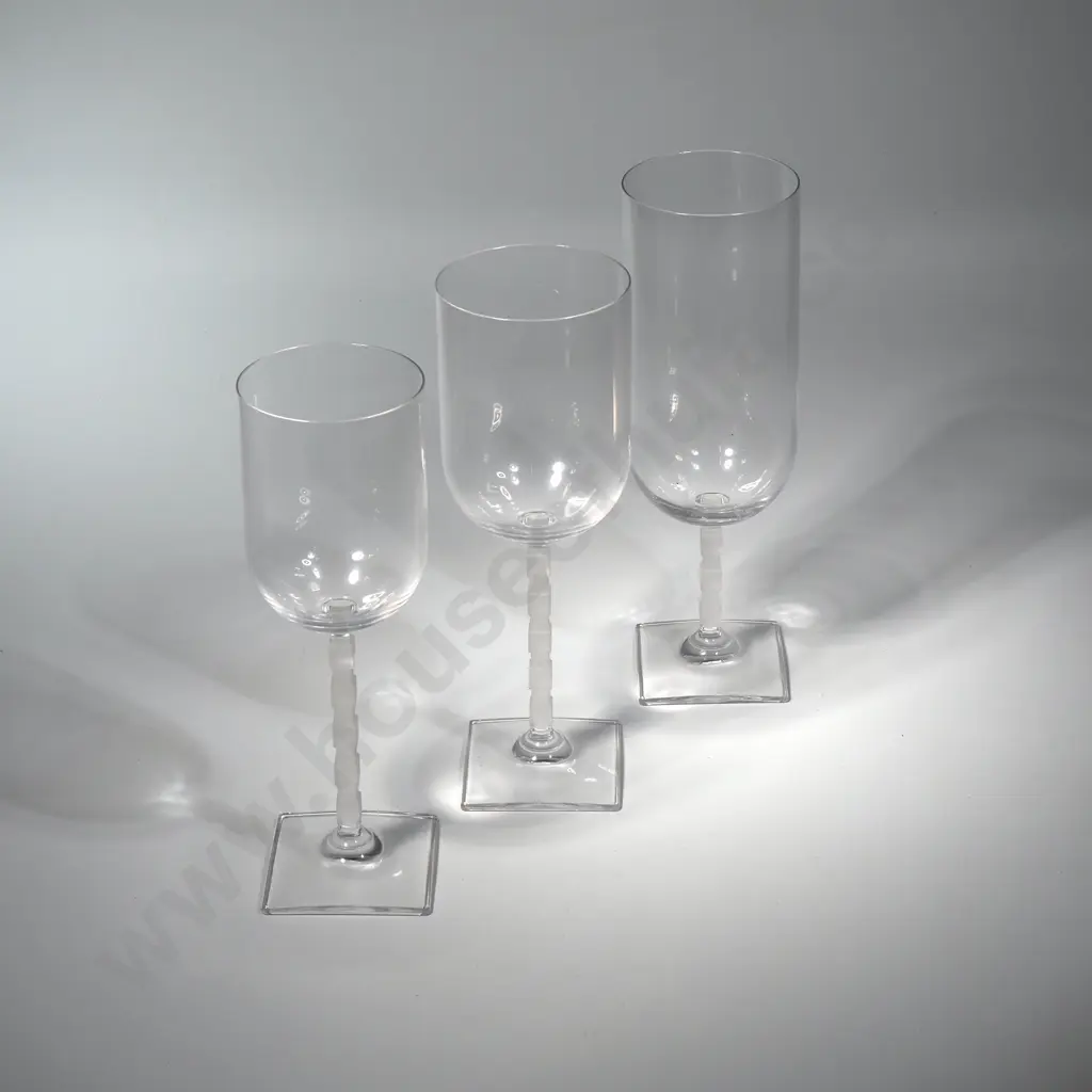 Six Mikasa Viewpoint Darien Set Of Six Red Wine, Eight White Wine  & Eight Water Glasses w Frosted Square Sectional Stem Image 1++