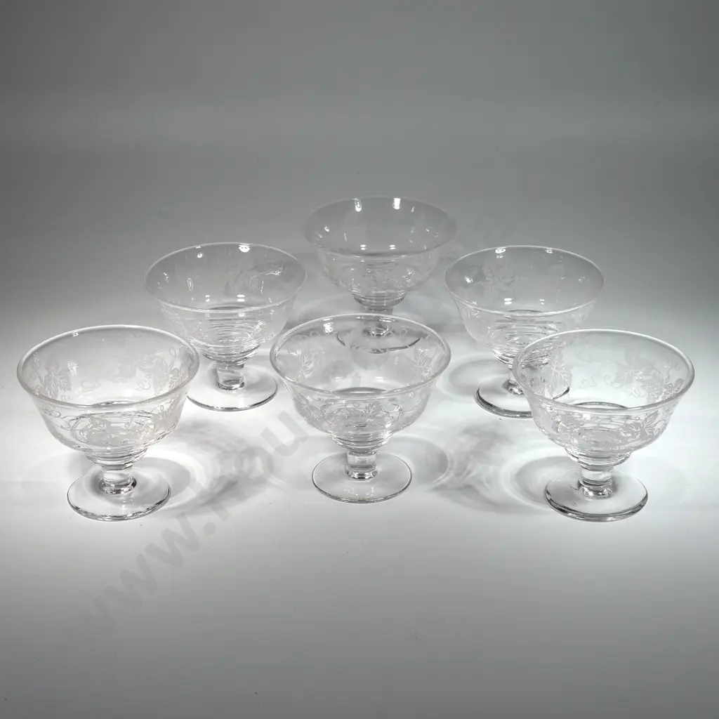 Short Sundae Glasses w Decorative Patterns Image 1++