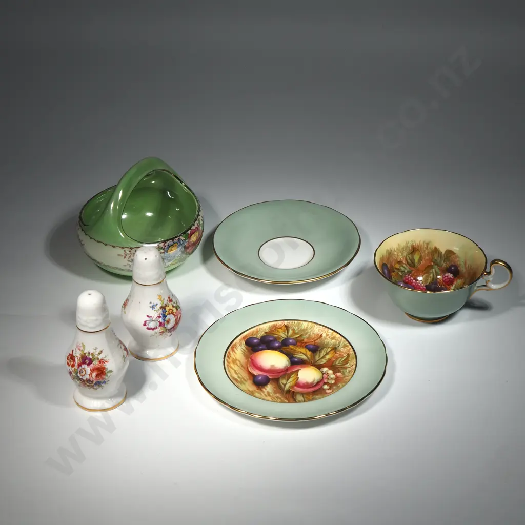 An Aynsley Trio, Hammersley Salt & Pepper & a Green Malings Lustre Basket Image 1++