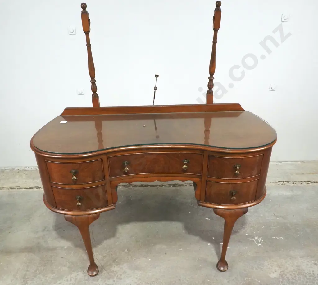Queen Anne Style Walnut KIdney Shaped Dressing Table Image 1++
