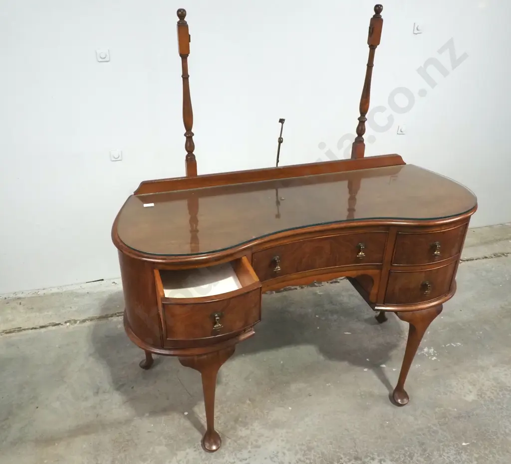 Queen Anne Style Walnut KIdney Shaped Dressing Table Image 1++