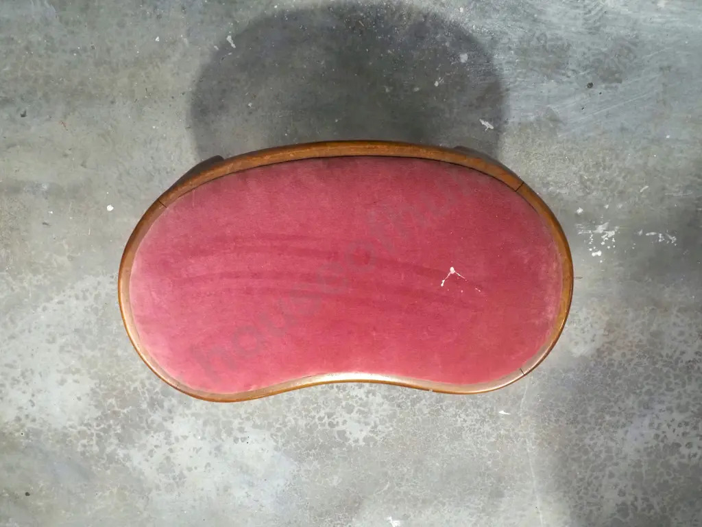 Queen Anne Style Dressing Table Stool On Cabriole Legs. Image 1++