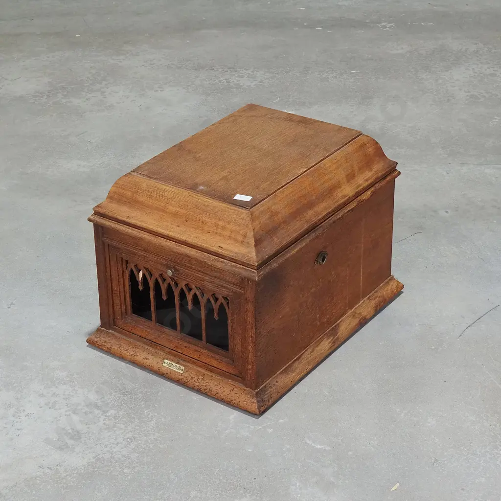 Oak  Rexonola Table Top Gramophone Registered No 3901. Complete w Kirbitone, Worth & His Masters Voice Needles. Image 1++