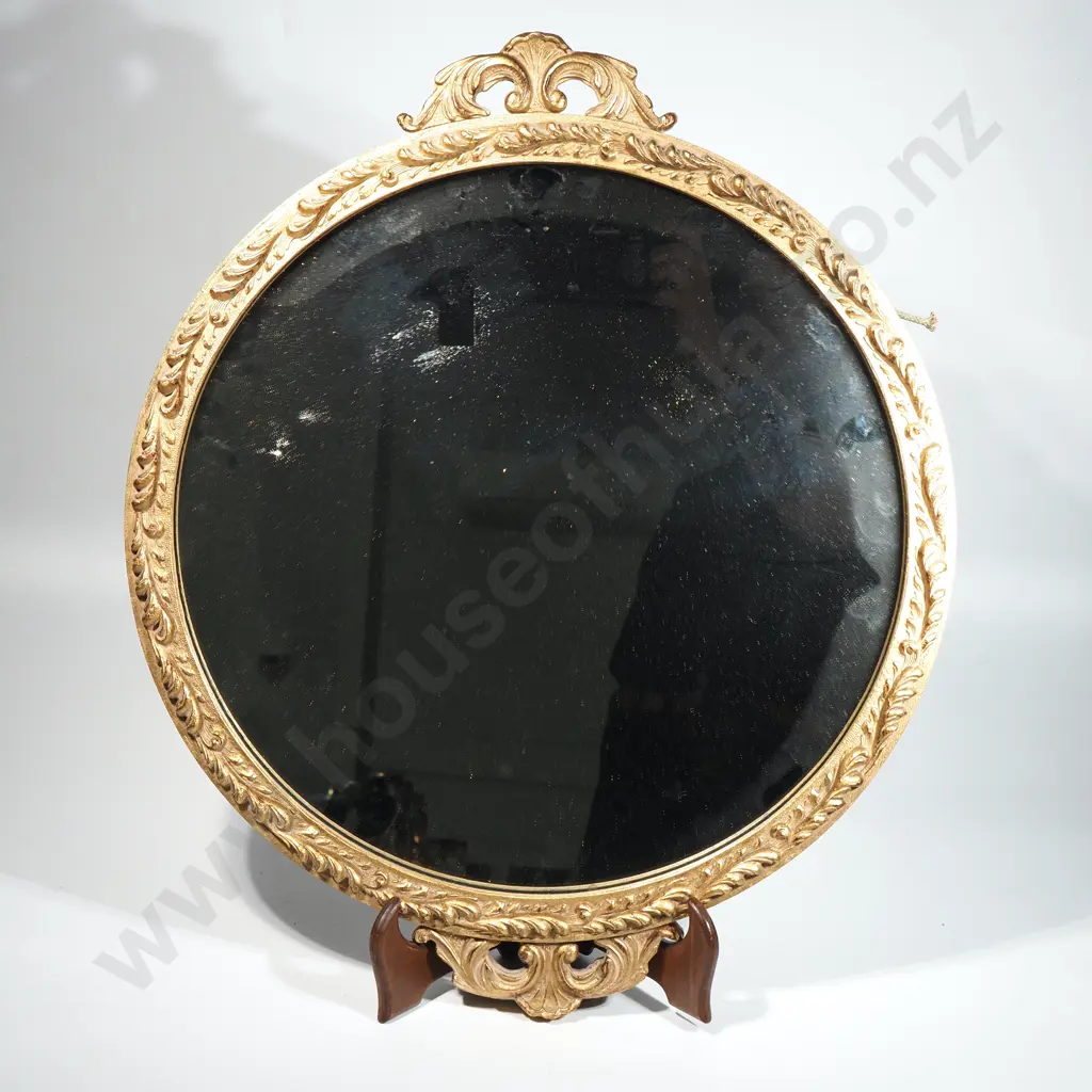 Vintage Circular Gilt Wall Mirror With Applied Moulded Border  Image 1++