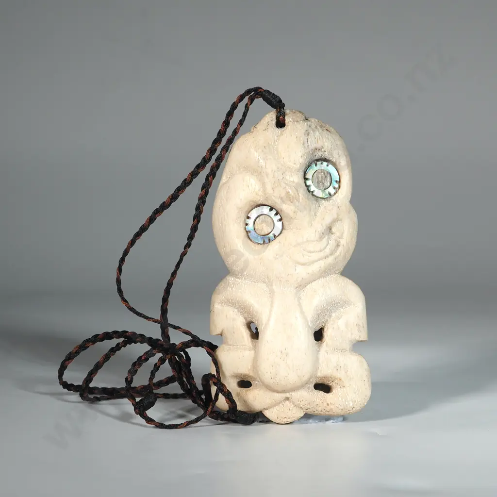 Whalebone Hei Tiki 100 x 54 mm Image 1++