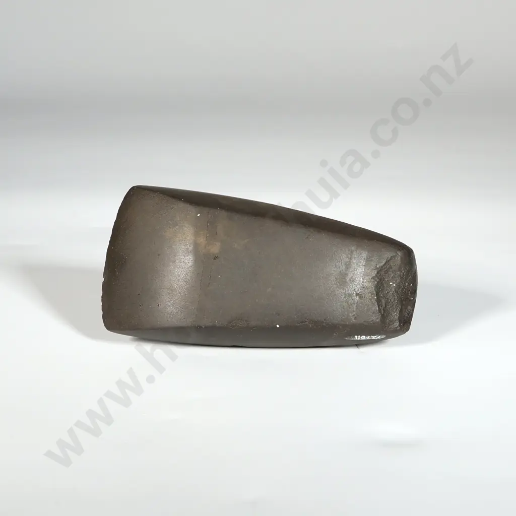 Pre-European Stone Toki - Found in the Hawkes bay	Y22811 Image 1++
