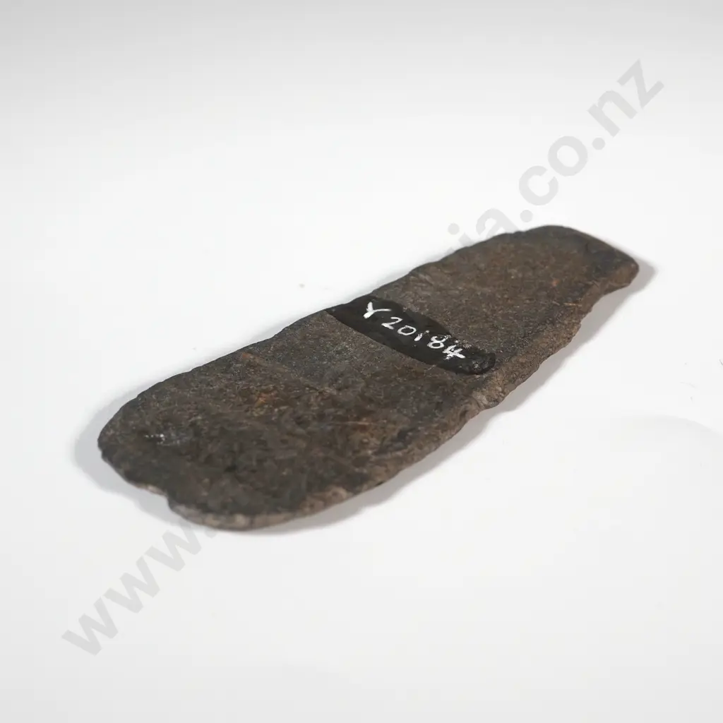 Pre-European Flake Tool  Y-20184 Image 1++