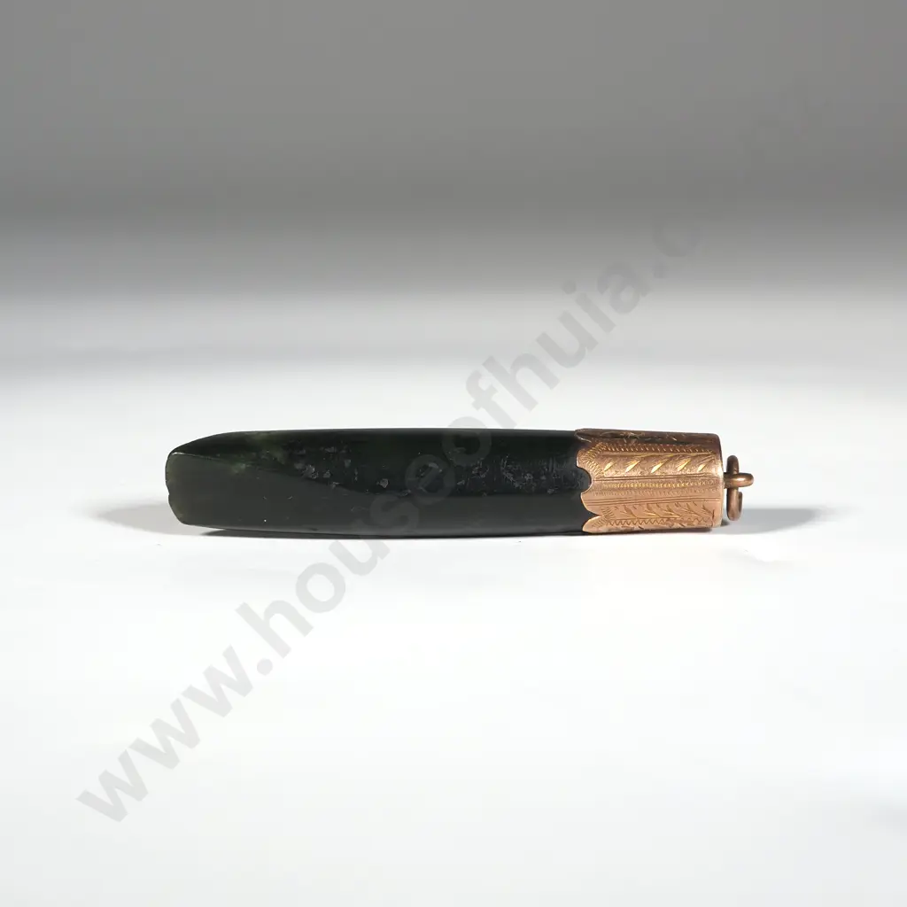 Small Pounamu Whao Chisel Mounted in 9ct Rose Gold as a Fob Pendant Y-22804 Image 1++
