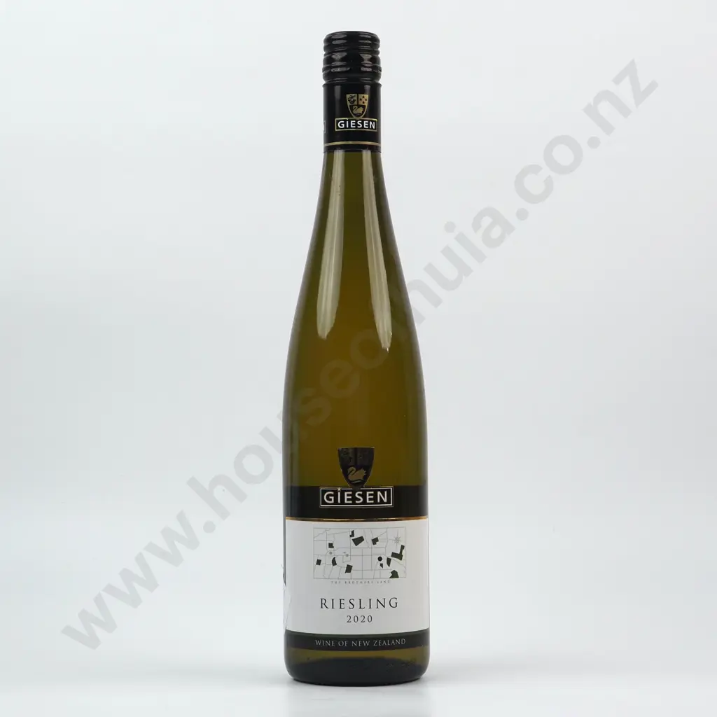 2020 Giesen Riesling. Marlborough. Image 1++