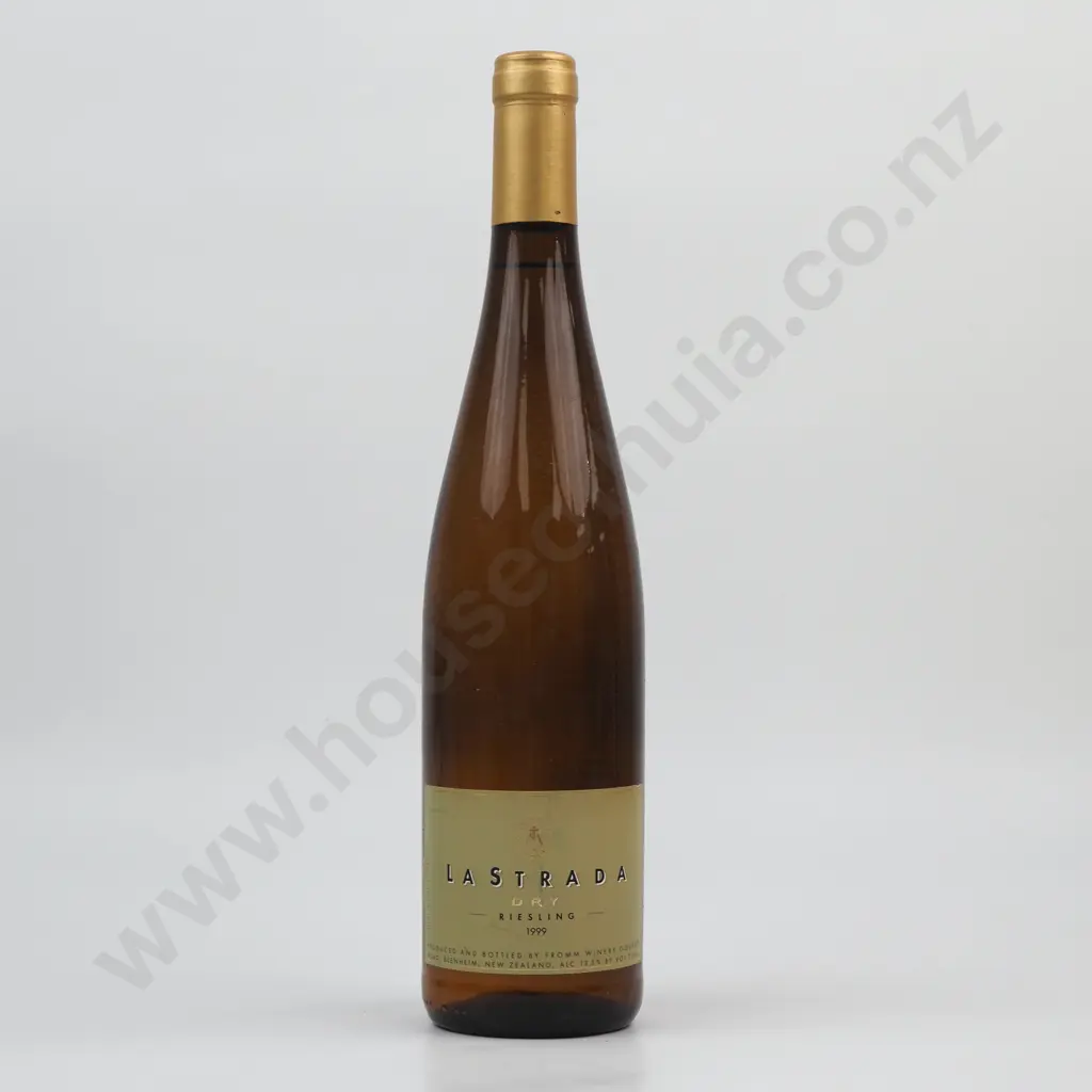 1999 La Strada Dry Riesling - Marlborough. Image 1++