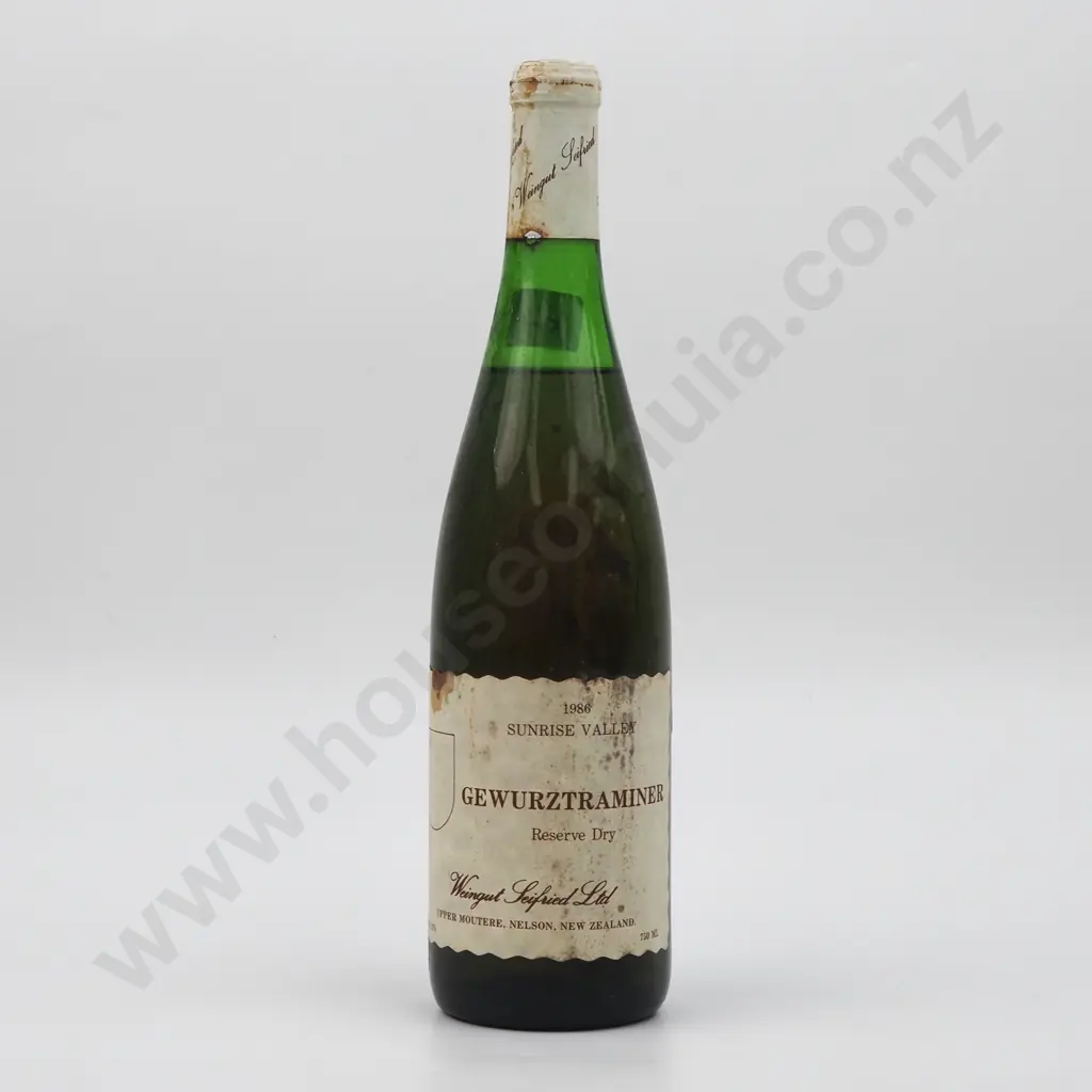 1986 Sunrise Valley Gewurztraminer Reserve Dry. Nelson, New Zealand. Image 1++