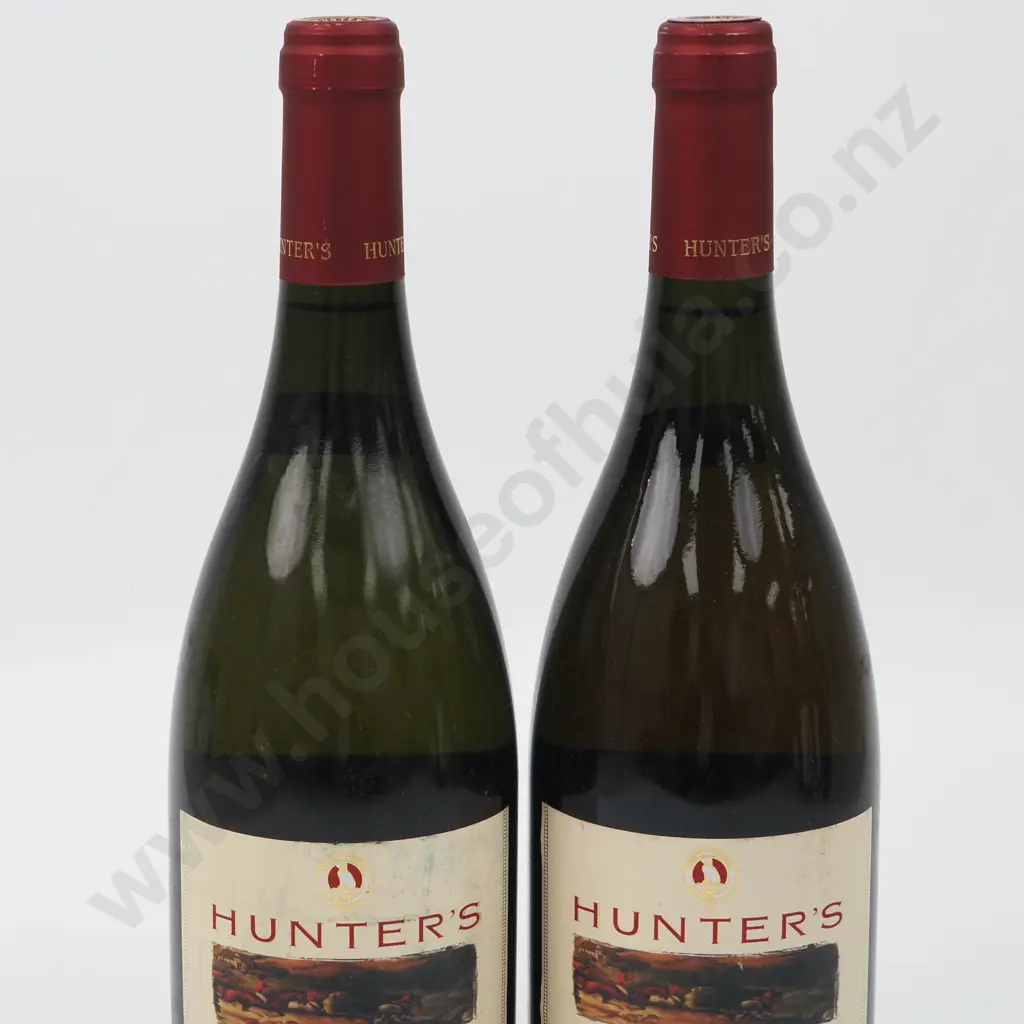 Two Bottles Hunter's Valley Single Vineyard Sauvignon Blanc - Marlborough. Image 1++