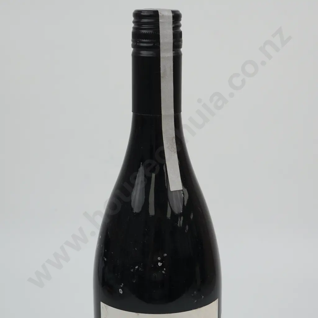 2002 Muddy Water Pinotage - Waipara, New Zealand. Image 1++