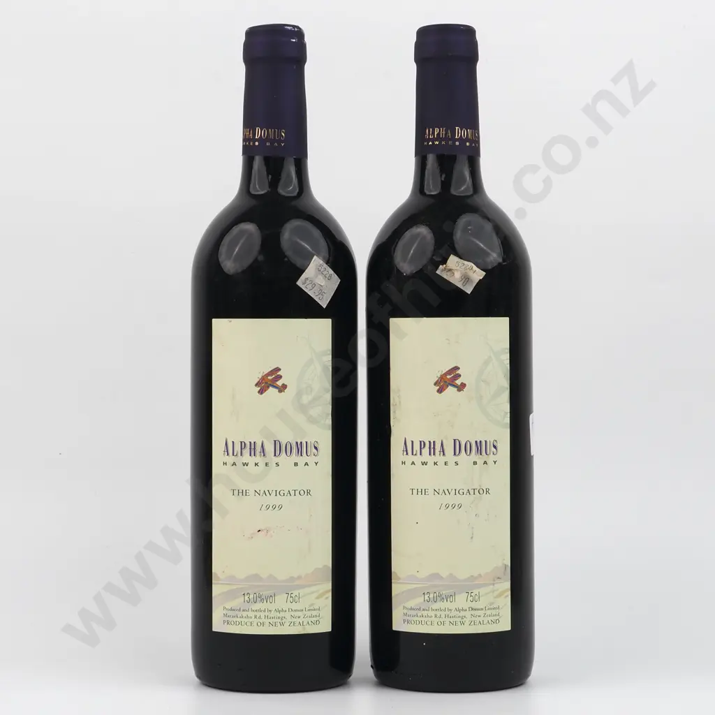 Three Bottles 1999 Alpha Domus The Navigator Merlot-Cabernet/-Franc- Malbec - Hawkes Bay. Image 1++