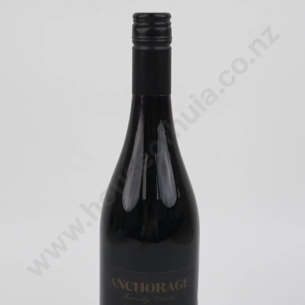 2015 Anchorage Reserve Docetto. Nelson. 2021 Brown Brothers Dolcetto & Syrah. Victoria, Australia. Image 1++