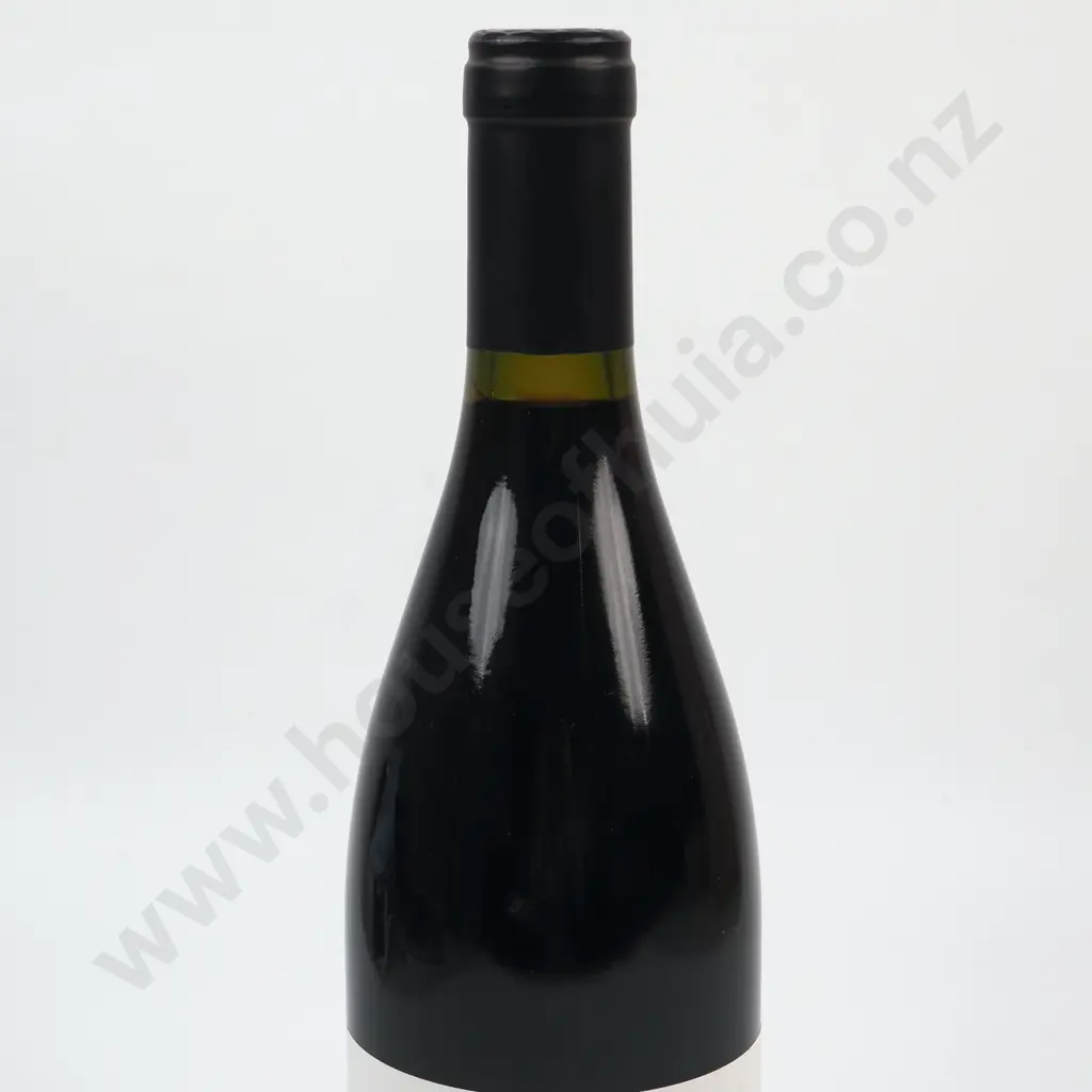 2021 Cuvée Du Vatican Côtes du Rhône Villages. France. Image 1++