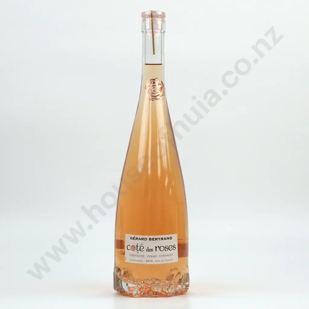 2019 Gérard Bertrand Cote des Roses - Grenache/Syrah/Cinsault Languedoc - France. Image 1++