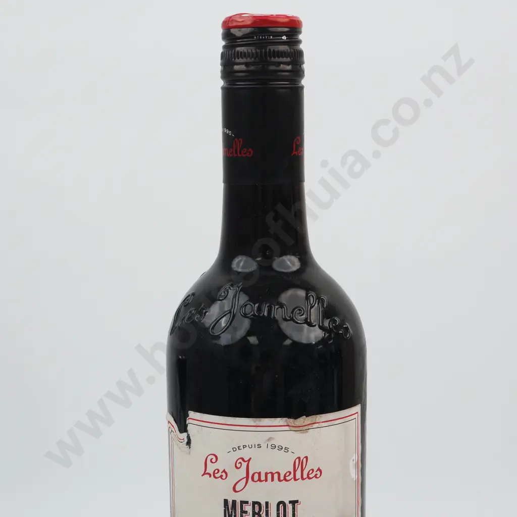 2002 Les Jamelles Merlot - Pays D'OC France. Image 1++