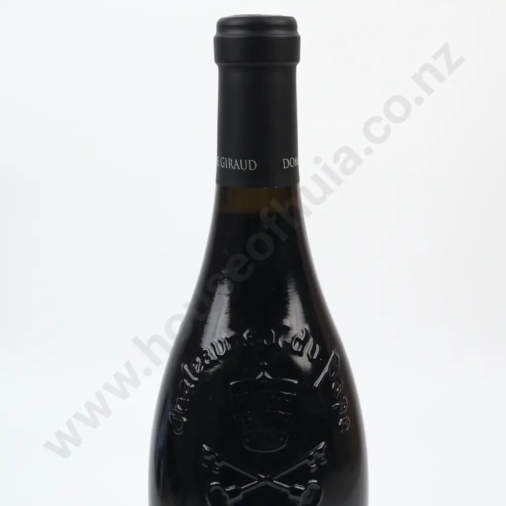 2011 Domaine Giraud Chateauneuf-Du-Pape. Image 1++