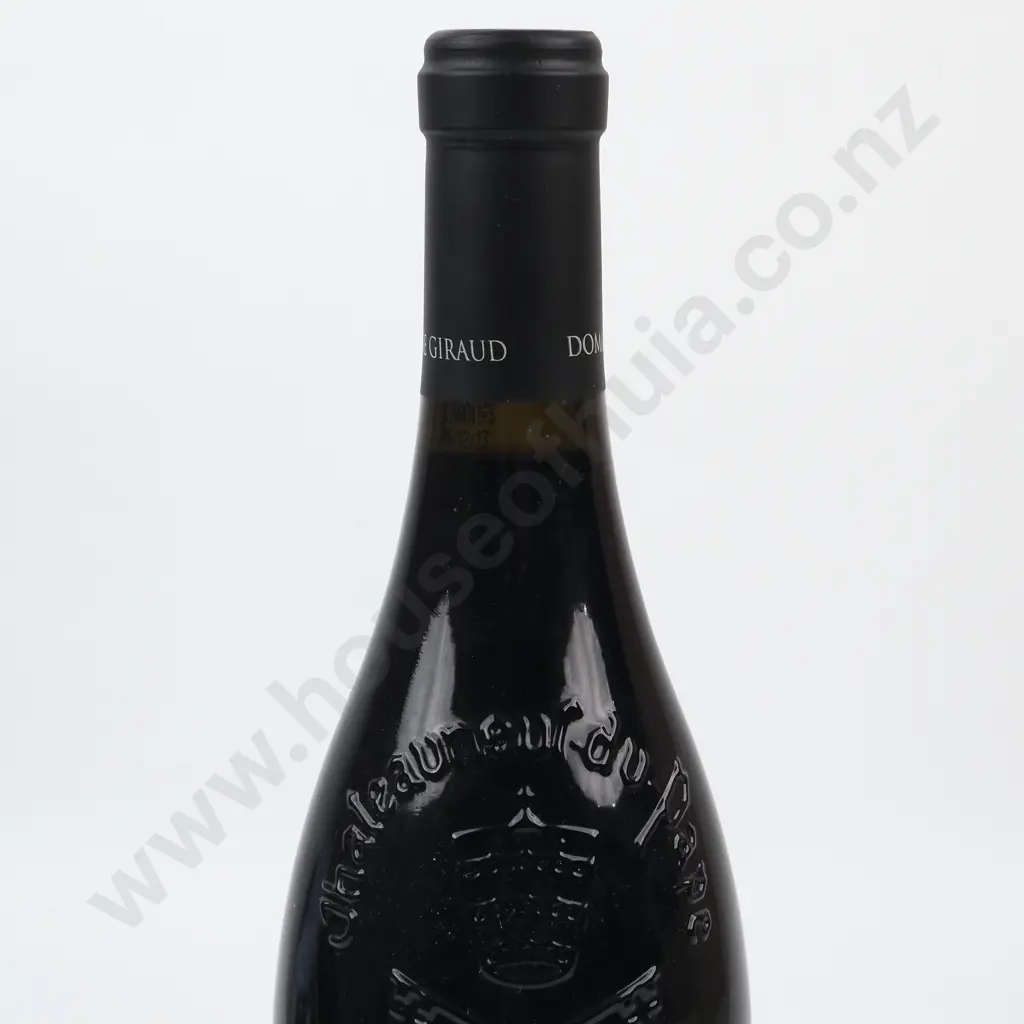 2011 Domaine Giraud Chateauneuf-Du-Pape. Image 1++