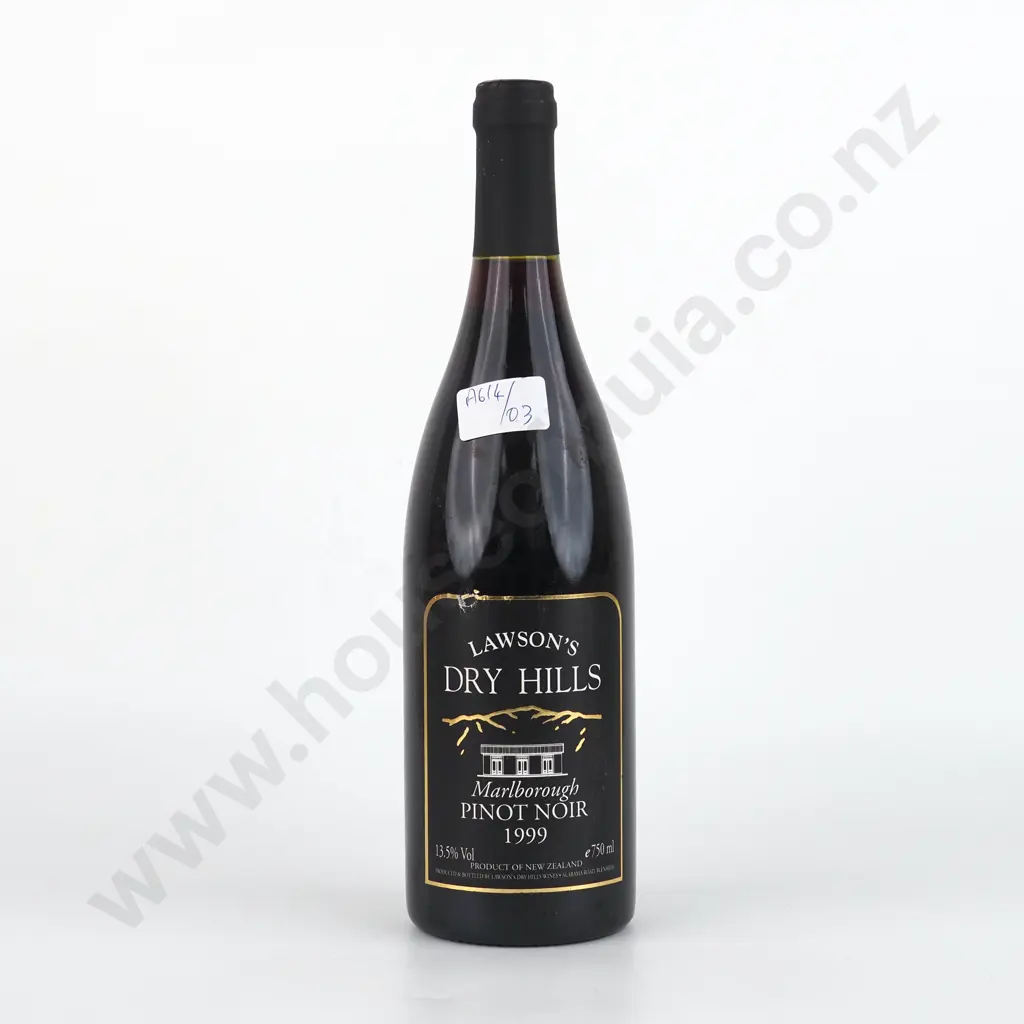 1999 Lawson's Dry Hills Pinot Noir - Marlborough. Image 1++