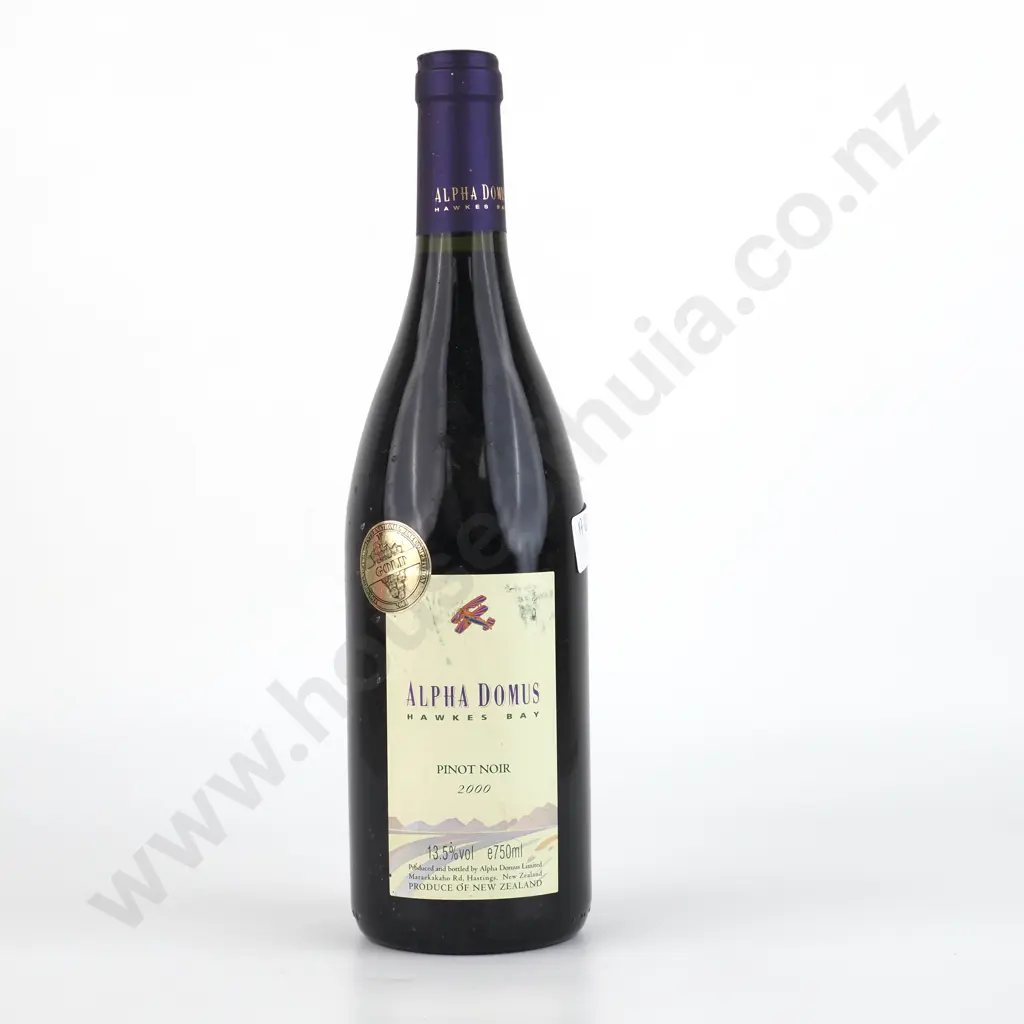 2002 Alpha Domus Pinot Noir - Hawkes Bay. Image 1++