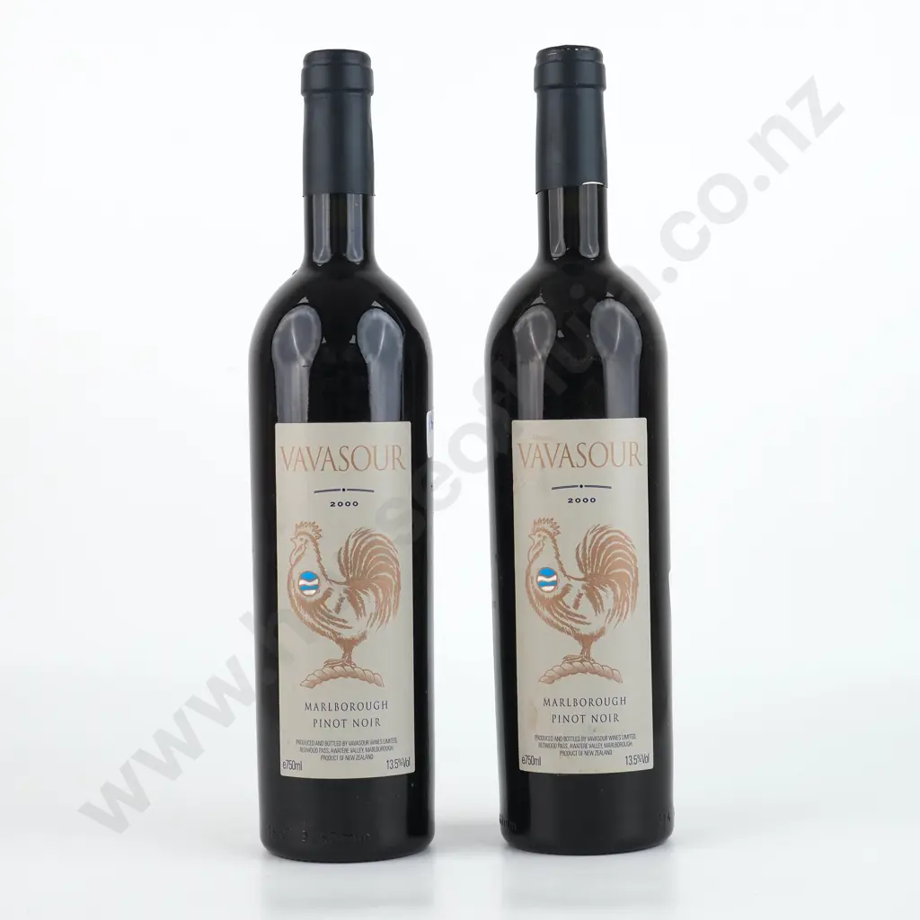 Two Bottles 2000 Vavasour Pinot Noir - Marlborough. Image 1++