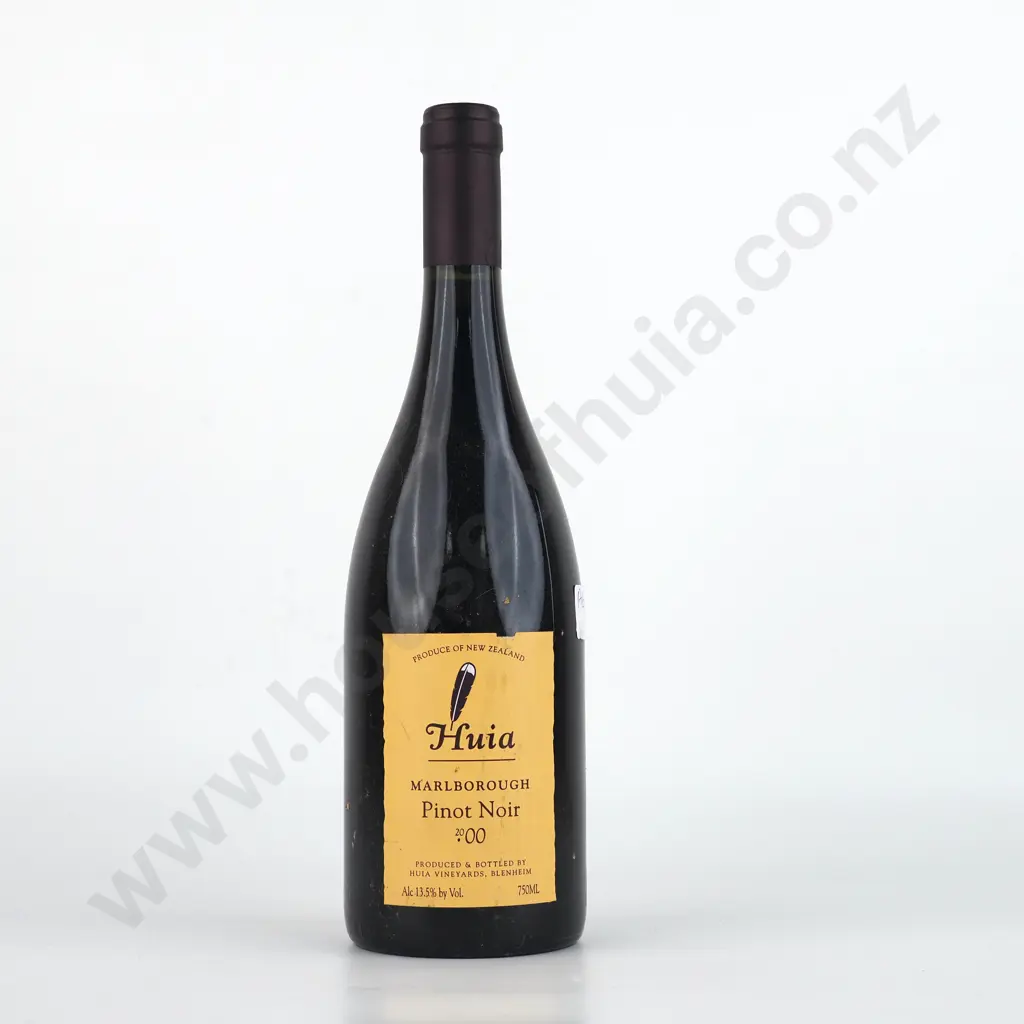 2000 Huia Pinot Noir - Marlborough. Image 1++