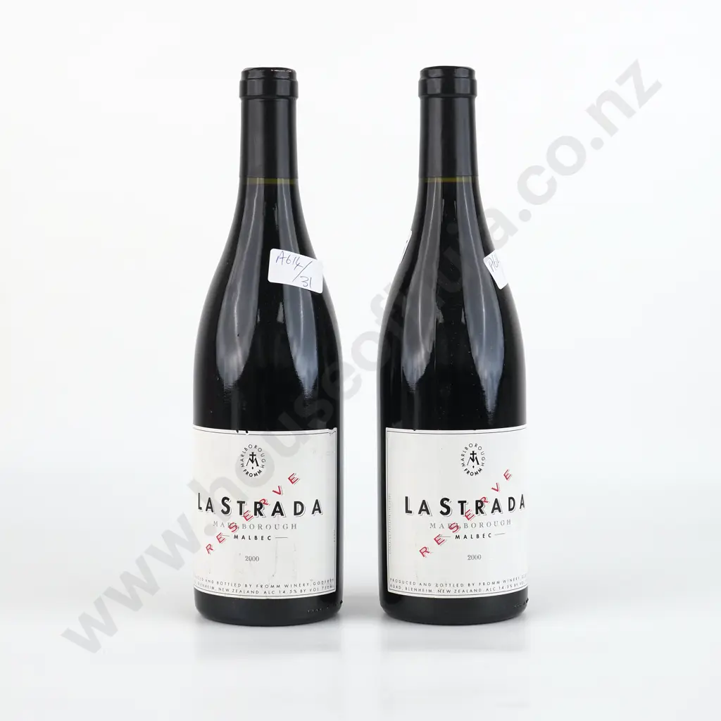 Two Bottles 2000 La Strada Malbec Reserve - Marlborough. Image 1++