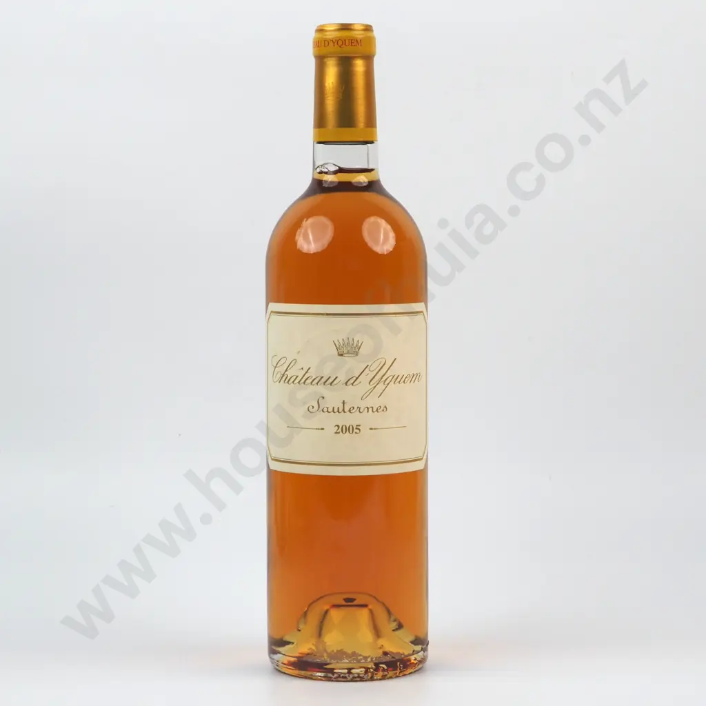 2005 Chateau D'Yquem. First Growth Premier Grand Cru Classé 1885. Image 1++