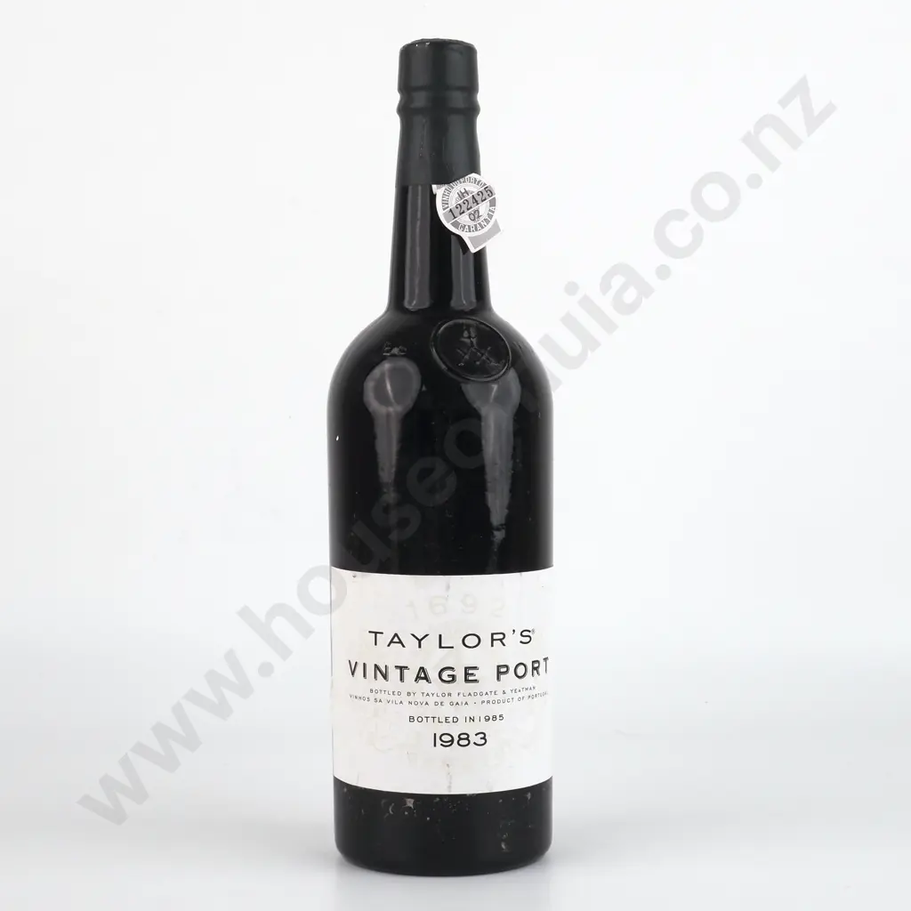 Taylor's Vintage Port 1983. Portugal. Image 1++