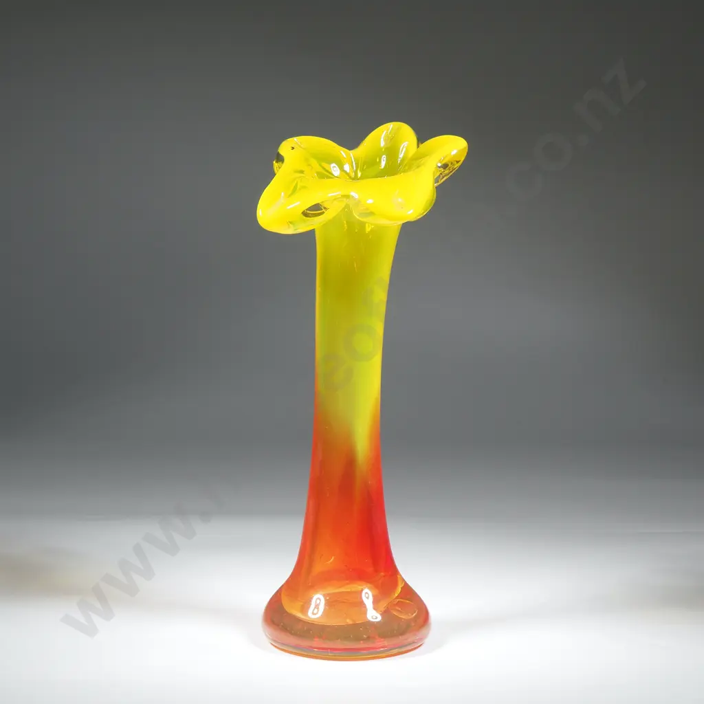 Vintage Cadmium Art Glass "Jack In The Pulpit" Blown Floral Vase Image 1++