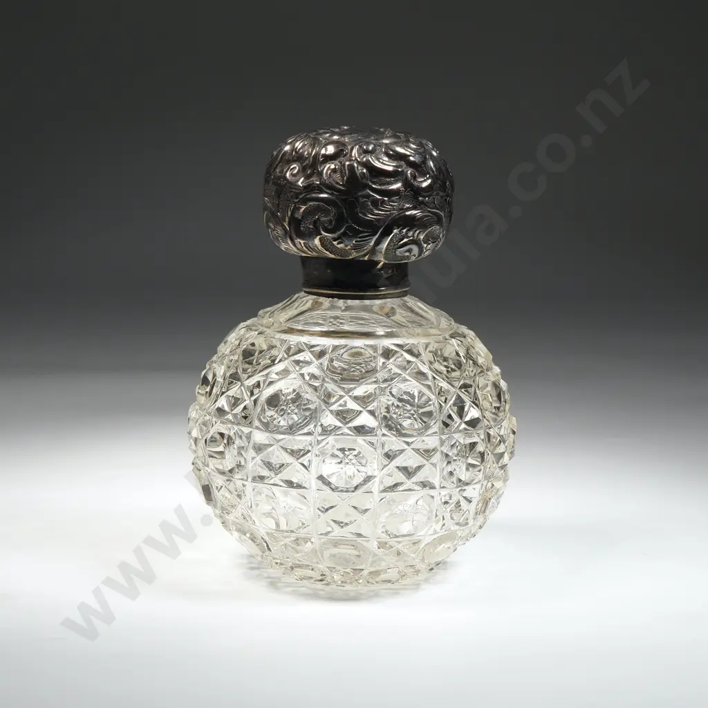 Edwardian Silver Mounted Hobnail Cut Glass Scent Bottle Birmingham 1905 Image 1++