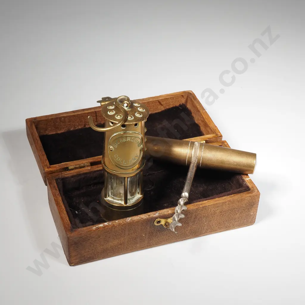 Bickershaw Colliery Miniature Brass Miners Lamp & Brass Corkscrew  In A Small Oak Box Image 1++