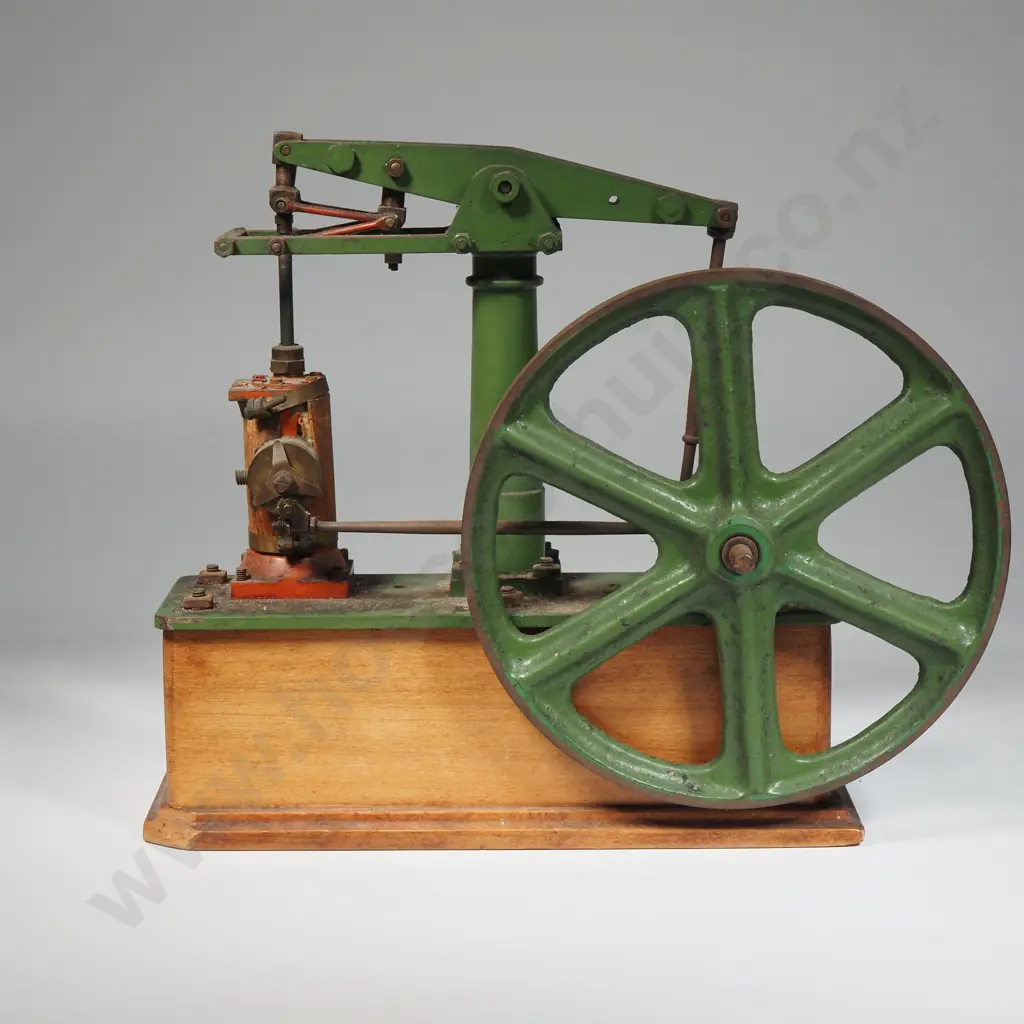 Vintage Miniature  Beam Water Pump Used For Pumping Water Out Of Mines Or Into Canals  Image 1++