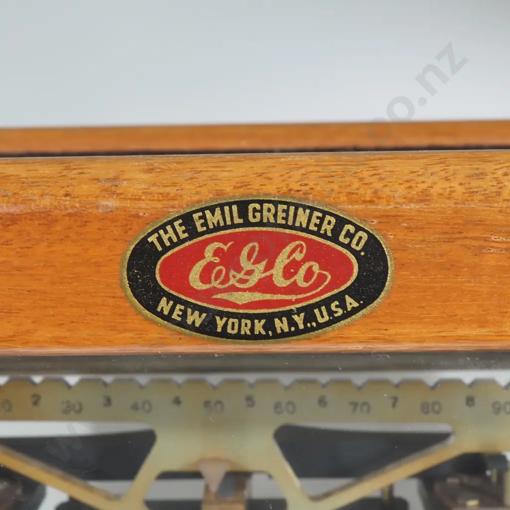 The Seederer- Kohlbusch Scientific Balance Scale 1930's Image 1++